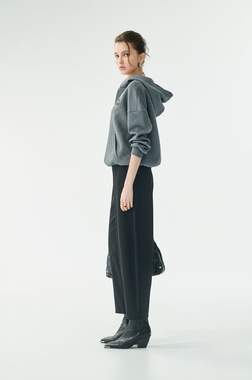 薄暮灰連帽衛衣式上衣,,薄暮灰連帽衛衣式上衣,上班OL穿搭,丹寧,人氣商品,刺繡,牛仔,牛仔褲,秋冬穿搭,約會特輯,蝴蝶結,上班OL穿搭,人氣商品,外套,小香風,時髦成套搭配,短褲,秋冬穿搭,蝴蝶結,西裝外套,上班OL穿搭,人氣商品,外套,條紋,秋冬穿搭,約會特輯,蝴蝶結,針織,針織外套,一般洋裝,人氣商品,秋冬穿搭,約會特輯,荷葉,上衣,人氣商品,條紋,秋冬穿搭,約會特輯,針織,針織上衣,針織衫,上班OL穿搭,人氣商品,秋冬穿搭,約會特輯,針織,針織衫,上衣,人氣商品,秋冬穿搭,約會特輯,針織,針織衫,上班OL穿搭,上衣,人氣商品,珍珠,秋冬穿搭,約會特輯,蝴蝶結,針織,針織上衣,針織衫,一般背心,一般背心馬甲,秋冬穿搭,背心,針織,針織背心,黑色背心,一般外套,外套,秋冬穿搭,寬褲,時髦成套搭配,秋冬穿搭,褲子,針織,長褲,一般外套,外套,秋冬穿搭,針織,針織外套,上衣,刺繡,秋冬穿搭,寬褲,牛仔,牛仔褲,牛仔長褲,秋冬穿搭,褲子,長褲,秋冬穿搭,針織,上衣,條紋,秋冬穿搭,針織,針織衫,寬褲,牛仔,牛仔褲,秋冬穿搭,純棉,褲子,一般外套,一般背心,一般背心馬甲,外套,秋冬穿搭,背心,針織,針織背心,牛仔,牛仔裙,秋冬穿搭,網紗,黑色裙子,上衣,秋冬穿搭,純棉,針織,針織衫,上衣,刺繡,秋冬穿搭