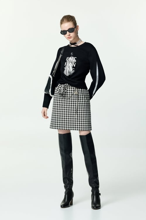 千鳥圖騰印花T單品上衣,上班穿搭