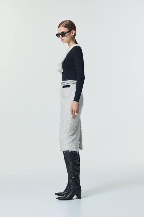 黑白配手勾荷葉坑條針織,珍珠