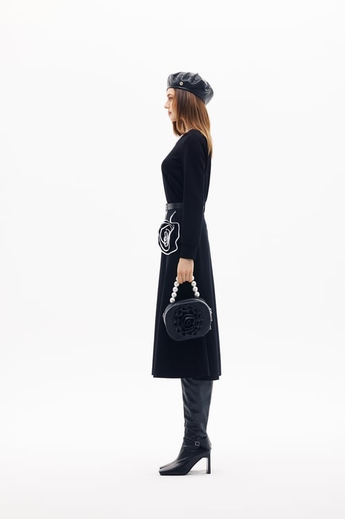 珍珠蝴蝶結縫飾單品上衣,,珍珠蝴蝶結縫飾單品上衣,一般外套,上班OL穿搭,人氣商品,外套,春夏穿搭,派對特輯,珍珠,黑色外套,上班OL穿搭,春夏穿搭,約會特輯,長裙,黑色裙子,一般外套,上班OL穿搭,外套,小香風,春夏穿搭,珍珠,約會特輯,針織,針織外套,黑色外套,上班OL穿搭,上衣,春夏穿搭,白色上衣,簡約穿搭,約會特輯,荷葉,針織,雪紡,上班OL穿搭,喇叭褲,春夏穿搭,簡約穿搭,蕾絲,褲子,黑色褲子,上班OL穿搭,上衣,人氣商品,春夏穿搭,珍珠,簡約穿搭,約會特輯,蝴蝶結,黑色上衣