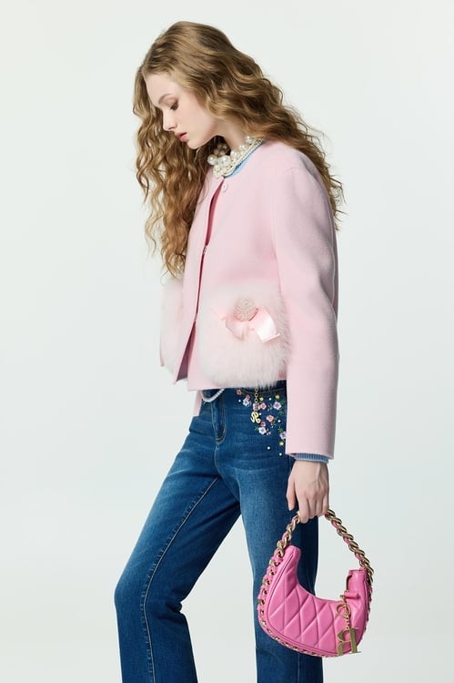 紅雪糕短版羊毛大衣,上班OL穿搭