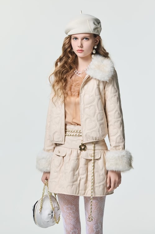 愛心圖騰絎縫仿皮短裙,,愛心圖騰絎縫仿皮短裙,上衣,人氣商品,秋冬穿搭,約會特輯,針織,針織上衣,針織衫,人氣商品,短裙,秋冬穿搭,約會特輯,V領上衣,上班OL穿搭,上衣,人氣商品,秋冬穿搭,約會特輯,蝴蝶結,針織,針織上衣,針織衫,上班OL穿搭,人氣商品,秋冬穿搭,約會特輯,花花世界,一般外套,人氣商品,外套,秋冬穿搭,約會特輯,連帽外套,上衣,人氣商品,秋冬穿搭,簡約穿搭,針織,針織上衣,針織衫,一般背心,一般背心馬甲,人氣商品,外套,無袖背心,秋冬穿搭,約會特輯,背心,丹寧,喇叭褲,寬褲,牛仔,牛仔褲,秋冬穿搭,約會特輯,褲子,春夏穿搭,長裙,一般外套,外套,春夏穿搭,一般外套,外套,春夏穿搭,珍珠,針織,針織外套,一般外套,外套,春夏穿搭,珍珠,白色外套,飾品,上衣,春夏穿搭,針織,針織衫,春夏穿搭,短裙