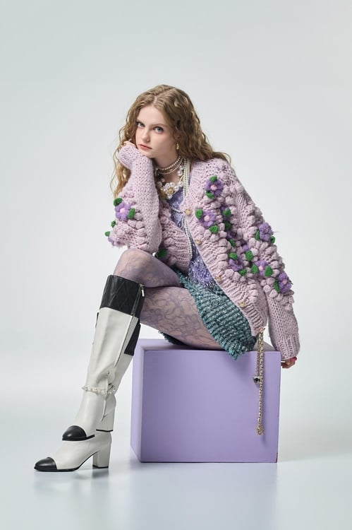 光澤感丁香紫睫毛上衣,,光澤感丁香紫睫毛上衣,上衣,人氣商品,刺繡,秋冬穿搭,約會特輯,上班OL穿搭,上衣,人氣商品,秋冬穿搭,約會特輯,針織,針織上衣,針織衫,上班OL穿搭,上衣,人氣商品,秋冬穿搭,約會特輯,針織,針織上衣,針織衫,一般背心,一般背心馬甲,丹寧,人氣商品,外套,時髦成套搭配,牛仔,牛仔外套,背心,上班OL穿搭,上衣,人氣商品,外套,秋冬穿搭,約會特輯,蝴蝶結,針織,針織上衣,針織外套,V領上衣,上班OL穿搭,上衣,人氣商品,格紋,秋冬穿搭,約會特輯,輕奢度假,輕奢渡假,針織,針織上衣,針織衫,上班OL穿搭,秋冬穿搭,約會特輯,長大衣,上班OL穿搭,人氣商品,外套,格紋,皮衣,皮革,秋冬穿搭,連帽外套,寬褲,牛仔,牛仔褲,珍珠,秋冬穿搭,約會特輯,蝴蝶結,褲子,一般外套,外套,小香風,秋冬穿搭,上衣,秋冬穿搭,約會特輯,花花世界,針織,針織上衣,針織衫,上衣,秋冬穿搭,約會特輯,花花世界,針織,針織上衣,針織衫,外套,秋冬穿搭,約會特輯,花花世界,針織,針織外套,外套,小香風,珍珠,秋冬穿搭,約會特輯,花花世界,針織,針織外套,飾品,短裙,秋冬穿搭,秋冬穿搭,約會特輯,花花世界,長裙,外套,牛仔,牛仔外套,秋冬穿搭,約會特輯,蝴蝶結,飾品,珍珠,短裙,秋冬穿搭,約會特輯,花花世界,一般背心,一般背心馬甲,上衣,無袖背心,珍珠,秋冬穿搭,約會特輯,背心