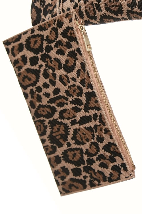 個性豹紋愛心針織手提包,,個性豹紋愛心針織手提包,上班OL穿搭,秋冬穿搭,約會特輯,長大衣,上班OL穿搭,寬褲,時髦成套搭配,秋冬穿搭,褲子,長褲,上班OL穿搭,上衣,秋冬穿搭,約會特輯,針織衫,上衣,刺繡,秋冬穿搭,約會特輯,上班OL穿搭,外套,格紋,皮衣,秋冬穿搭,連帽外套,上班OL穿搭,丹寧,外套,牛仔,秋冬穿搭,約會特輯,針織,針織外套,一般背心,一般背心馬甲,上班OL穿搭,外套,時髦成套搭配,無袖背心,秋冬穿搭,背心,丹寧,時髦成套搭配,牛仔,牛仔短裙,牛仔裙,牛仔褲,短裙,秋冬穿搭,上衣,刺繡,秋冬穿搭,上班OL穿搭,皮革,秋冬穿搭,約會特輯,長裙,V領上衣,上班OL穿搭,上衣,秋冬穿搭,約會特輯,針織,針織上衣,針織衫,上班OL穿搭,丹寧,牛仔,秋冬穿搭,襯衫,上班OL穿搭,刺繡,短褲,秋冬穿搭,約會特輯,上衣,秋冬穿搭,約會特輯,針織,針織上衣,針織衫,上班OL穿搭,上衣,秋冬穿搭,約會特輯,針織,針織上衣,針織衫,上班OL穿搭,秋冬穿搭,窄管褲,褲子,丹寧,時髦成套搭配,牛仔,牛仔褲,秋冬穿搭,約會特輯,秋冬穿搭,針織