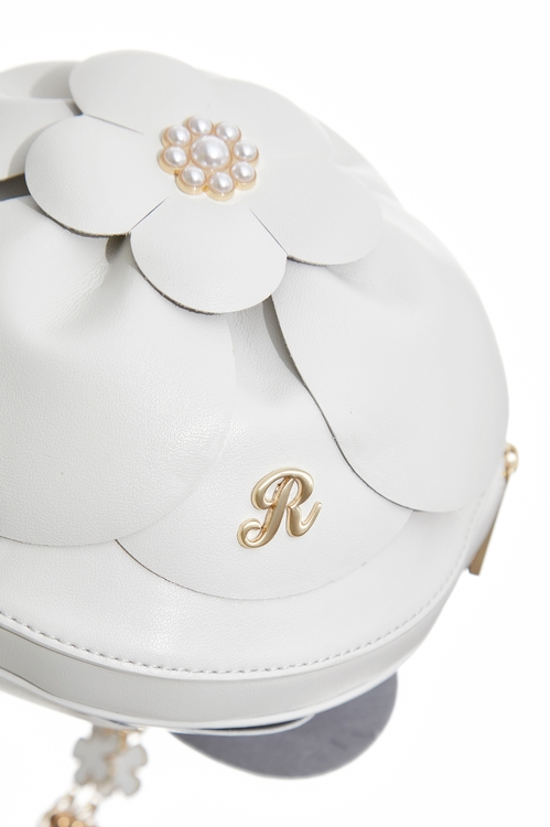 優雅花朵多用肩背包,,優雅花朵多用肩背包,側背包,春夏穿搭,珍珠,皮革,側背包,春夏穿搭,珍珠,皮革,肩背包