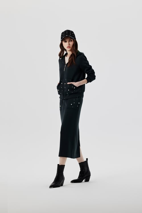 晚山新黛珍珠連帽外套,時髦成套搭配