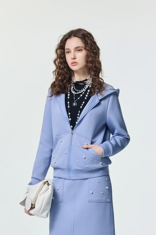 晚山新黛珍珠連帽外套,時髦成套搭配