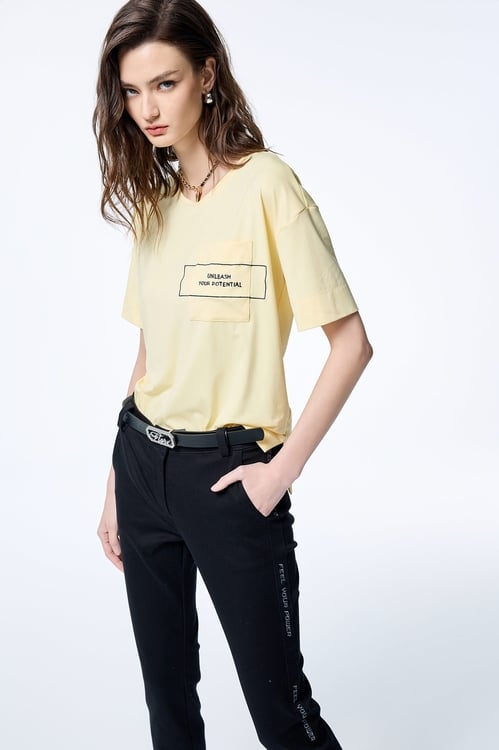膠原蛋白刺繡T恤上衣,T-Shirt