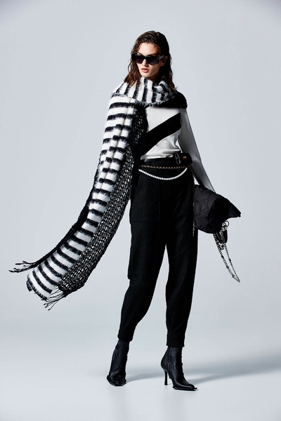 華麗珍珠鏈條錐形褲