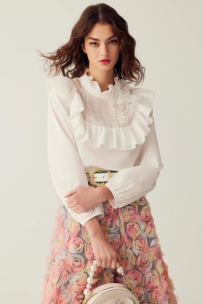 綴層次花瓣單品上衣