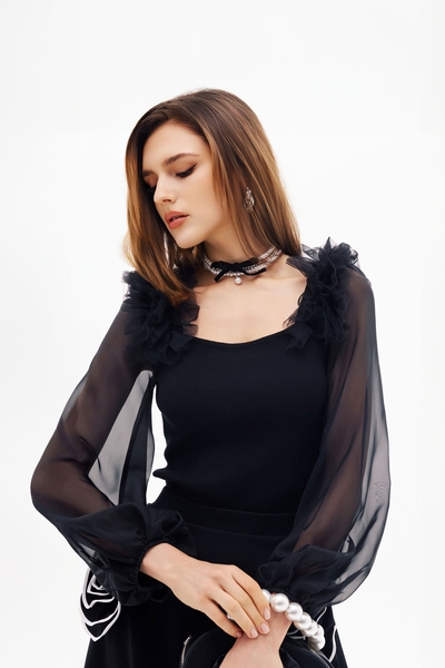 異材拼接荷葉針織上衣