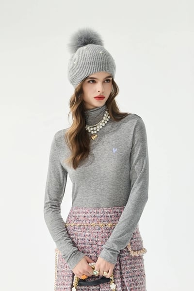 極簡天絲羊毛高領上衣